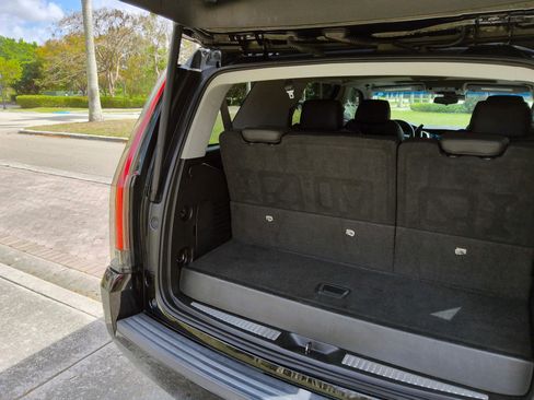 Used 2018 Cadillac Escalade Luxury image 50