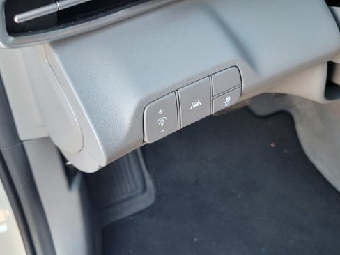 Certified 2023 Hyundai Elantra SEL FWD image 26