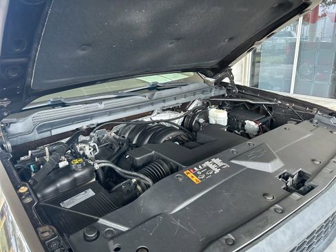 Used 2018 Chevrolet Silverado 1500 LT w/ All Star Edition image 10