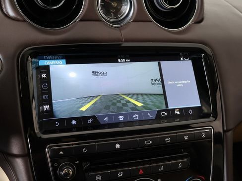 Used 2018 Jaguar XJ L Portfolio image 6