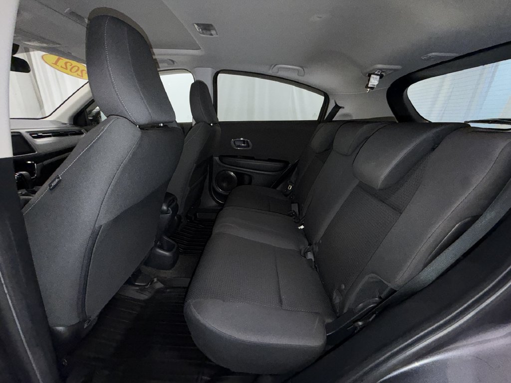 Used 2021 Honda HR-V EX image 9