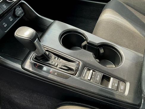 Used 2025 Honda Civic Sport image 14
