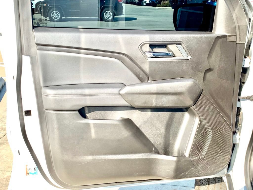Used 2024 GMC Canyon Elevation w/ Convenience Package AWD/4WD image 11