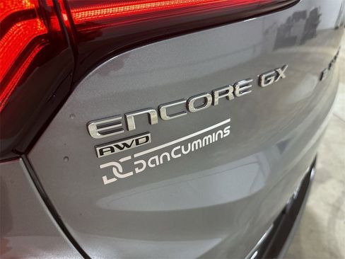 Used 2024 Buick Encore GX Sport Touring image 26