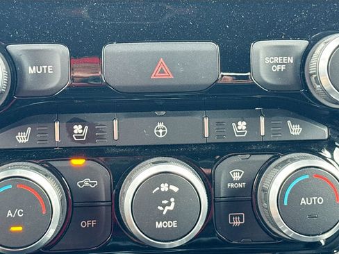Used 2023 RAM 1500 Laramie AWD/4WD image 24