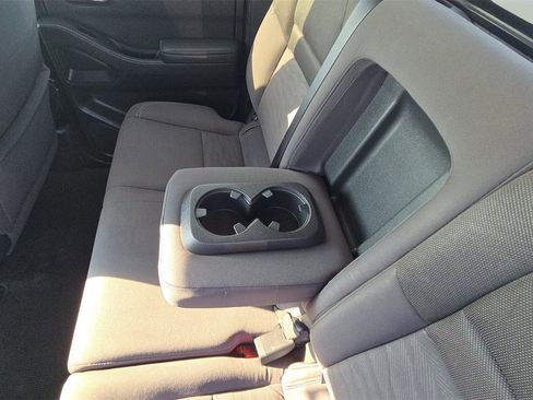 Used 2022 Nissan Frontier SV image 22