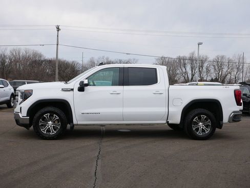Used 2023 GMC Sierra 1500 SLE image 4