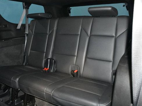 Used 2023 Cadillac Escalade ESV Luxury image 24