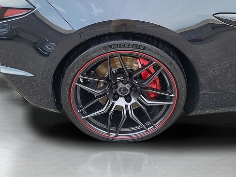 Used 2023 Chevrolet Corvette Z06 RWD image 9