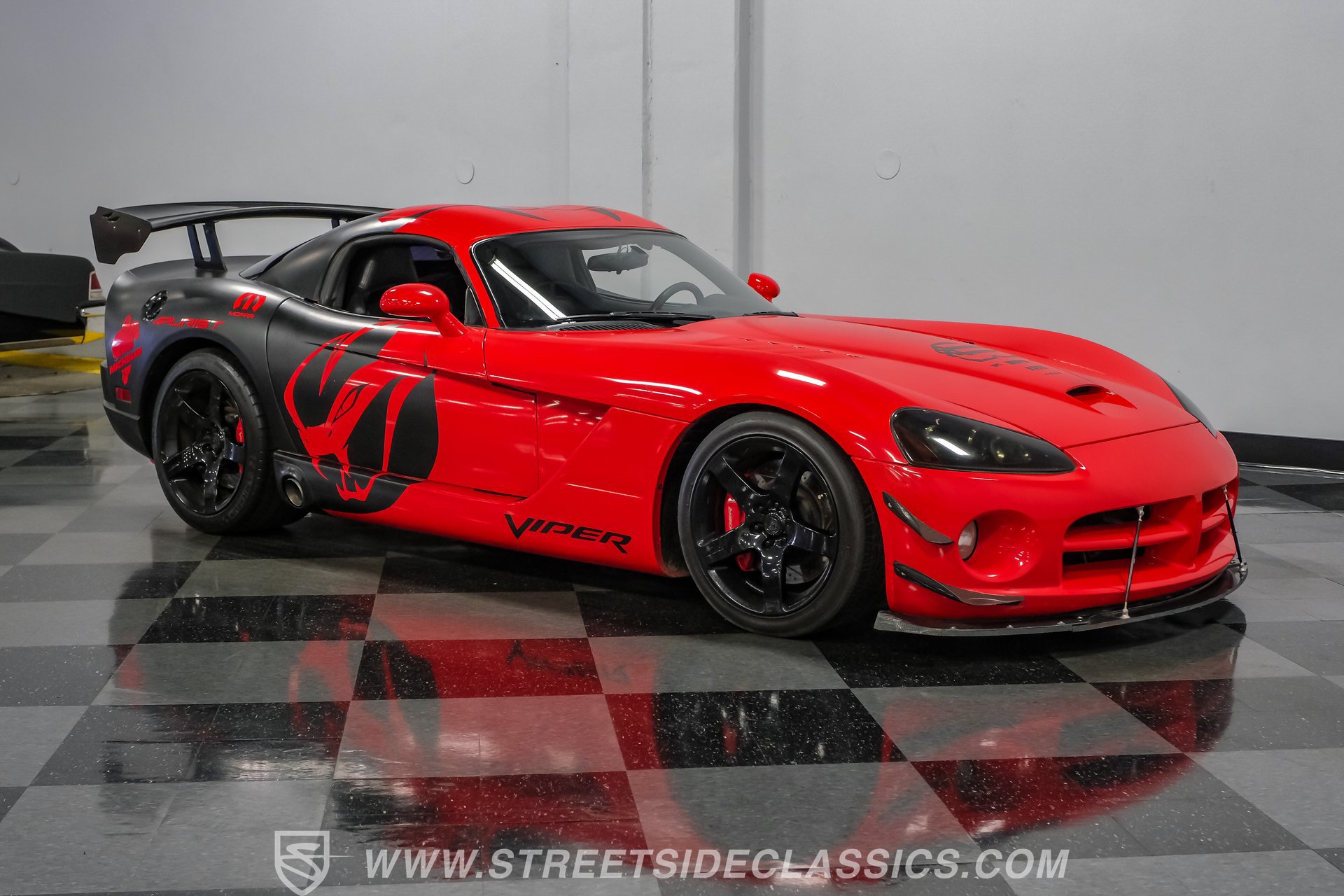 Used 2006 Dodge Viper SRT-10 RWD image 15