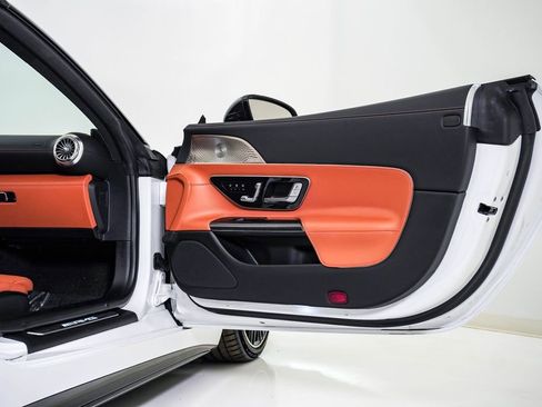 Used 2022 Mercedes-Benz SL 63 AMG 4MATIC image 20