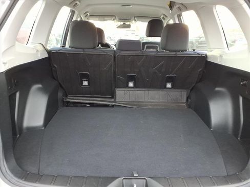 Used 2017 Subaru Forester 2.5i w/ Alloy Wheel Package image 8