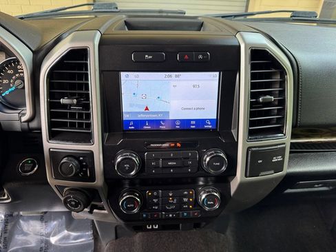 Used 2019 Ford F150 Lariat w/ Trailer Tow Package AWD/4WD image 16