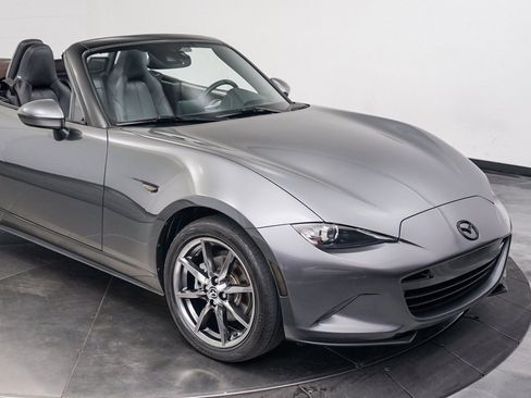 Used 2019 MAZDA MX-5 Miata Grand Touring image 20