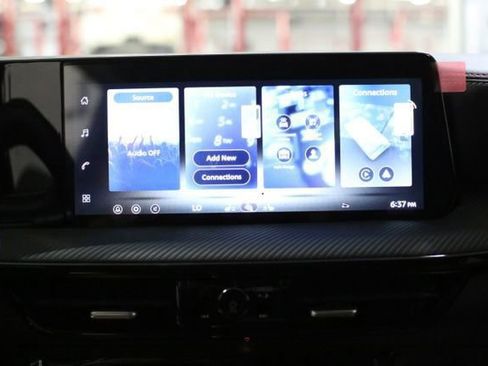 New 2026 Nissan Kicks SR w/ Cold Weather Package image 12