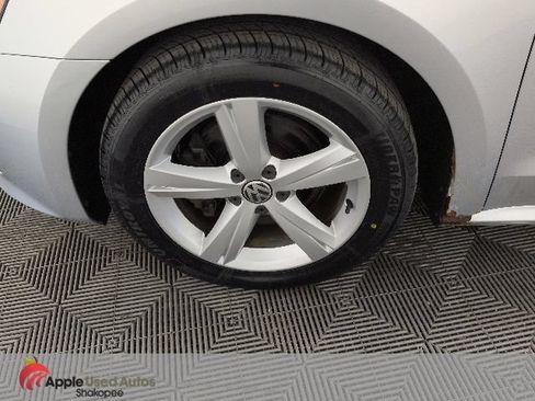 Used 2013 Volkswagen Passat 2.5 SE FWD image 36
