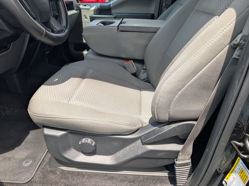 Used 2018 Ford F150 XLT AWD/4WD image 9