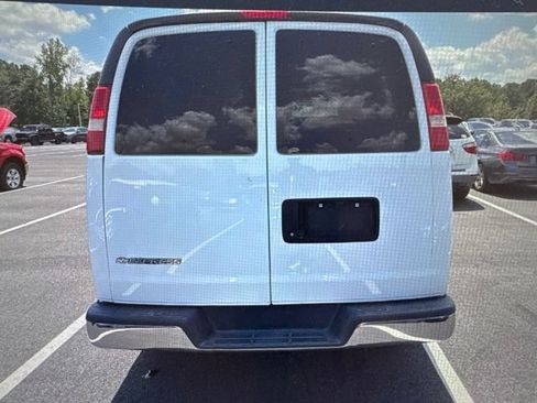 Used 2018 Chevrolet Express 3500 LT w/ LT Preferred Equipment Group RWD image 21