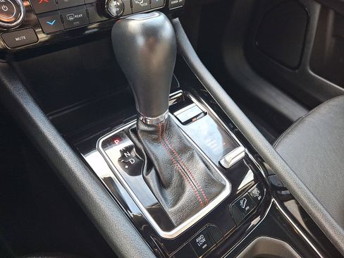 Used 2023 Jeep Compass Trailhawk image 15