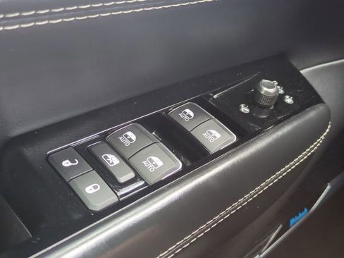 Used 2024 Jeep Grand Wagoneer L Series II w/ Quick Order Packagew 28T AWD/4WD image 34