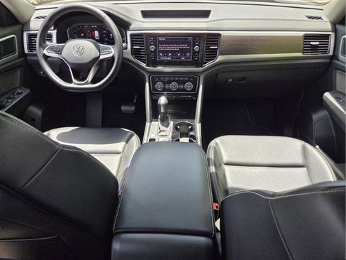 Used 2022 Volkswagen Atlas SE image 13