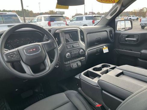 New 2026 GMC Sierra 1500 Pro image 4