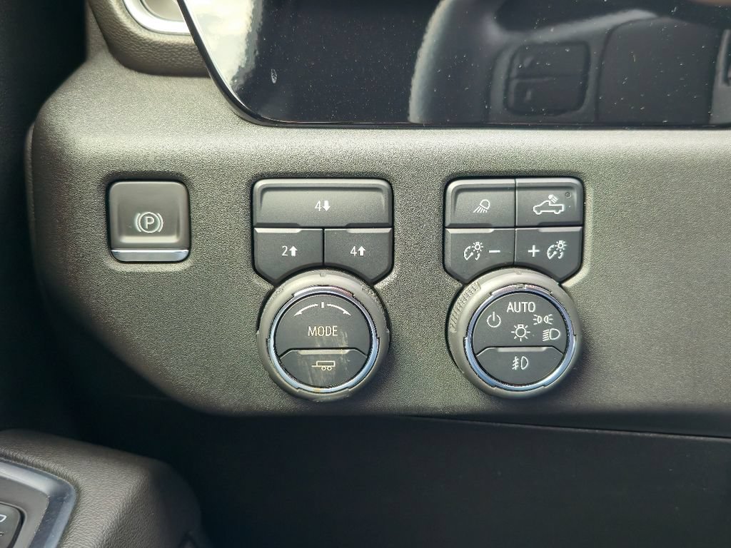 Certified 2024 Chevrolet Silverado 3500 LT w/ Midnight Edition AWD/4WD image 19