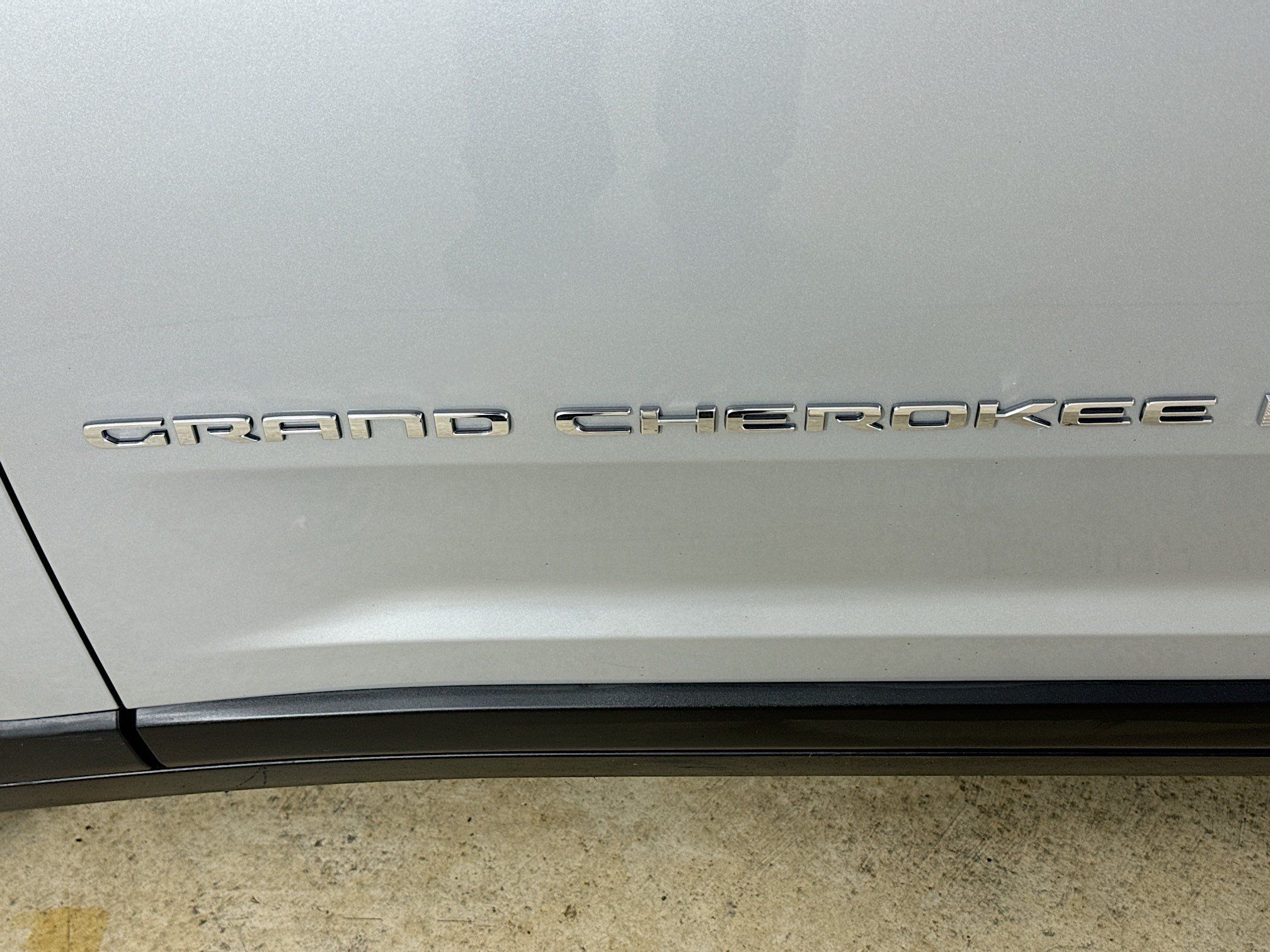 Certified 2023 Jeep Grand Cherokee L Limited AWD/4WD image 28