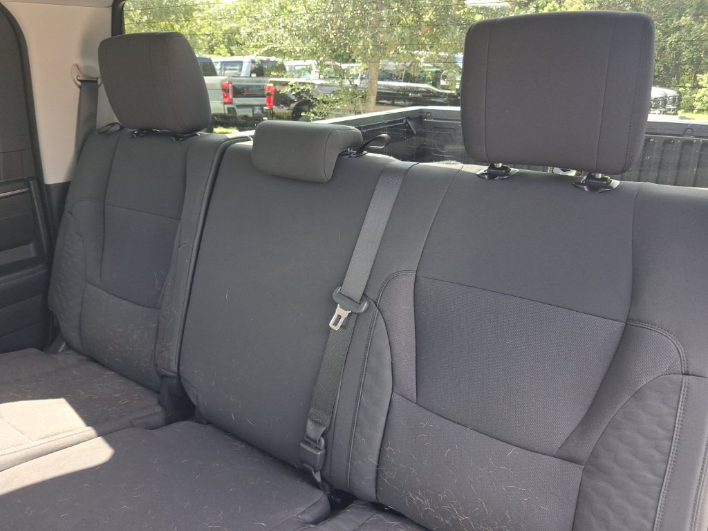 Used 2022 Toyota Tundra SR5 w/ Convenience Package RWD image 11