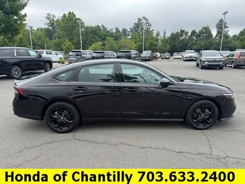 Certified 2025 Honda Accord SE image 8