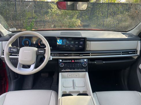 Used 2025 Hyundai Santa Fe SEL image 34