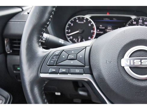 Used 2025 Nissan Sentra SV w/ All-Weather Package FWD image 18