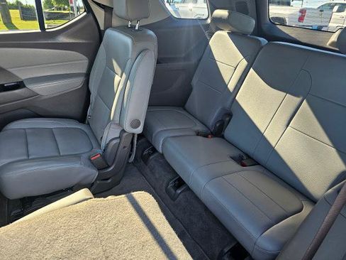 Used 2020 Chevrolet Traverse LT w/ LT Premium Package FWD image 45