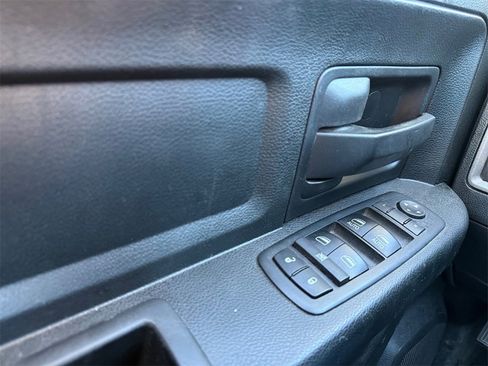 Certified 2018 RAM 1500 Express image 28