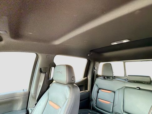 Used 2021 GMC Sierra 1500 AT4 w/ AT4 Preferred Package AWD/4WD image 23