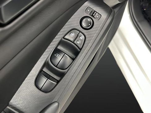 Used 2025 Nissan Altima 2.5 S FWD image 21
