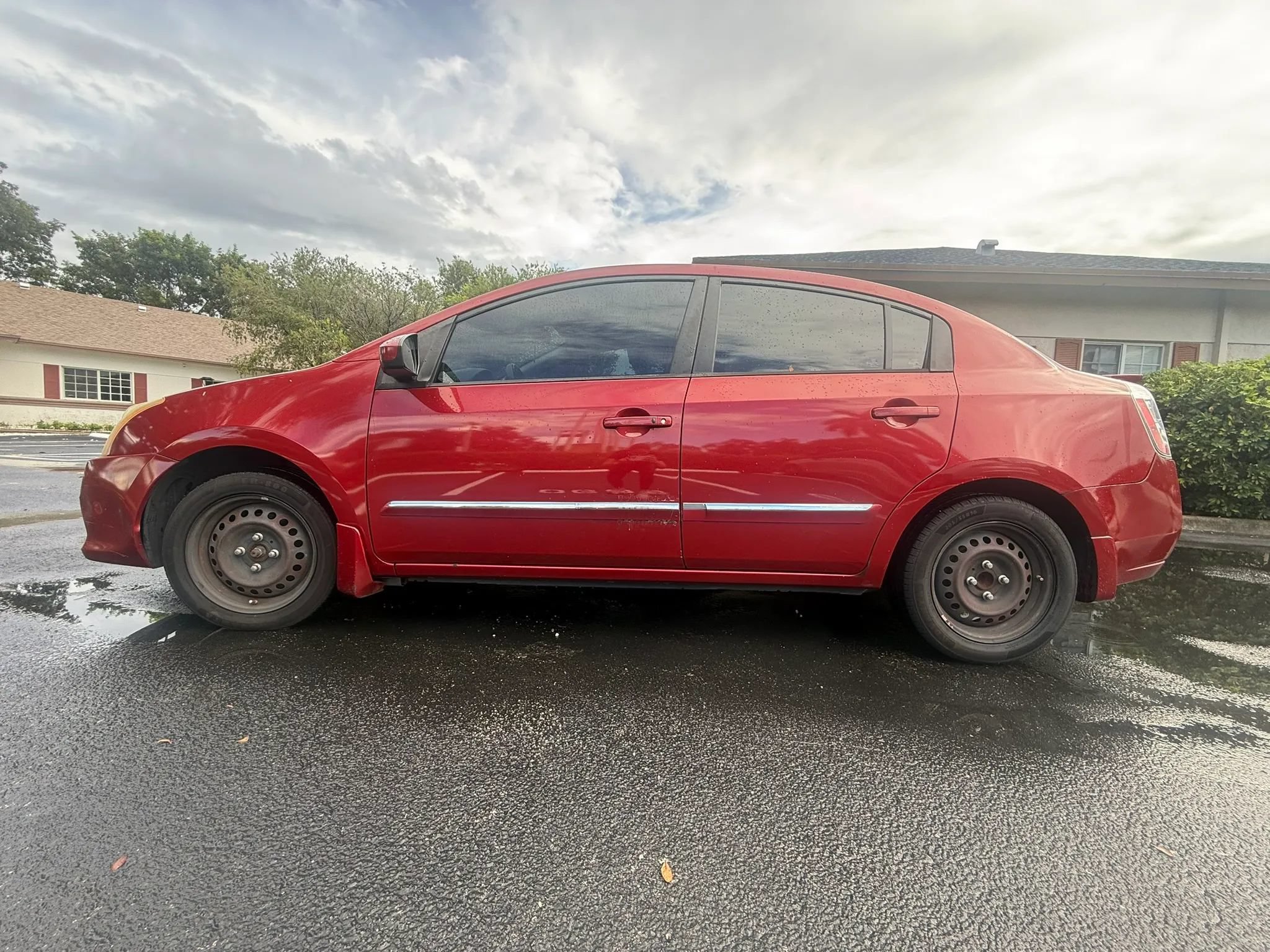 Used 2012 Nissan Sentra 2.0 S w/ Convenience Pkg FWD image 7