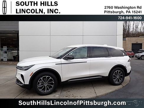 New 2026 Lincoln Nautilus Premier image 8