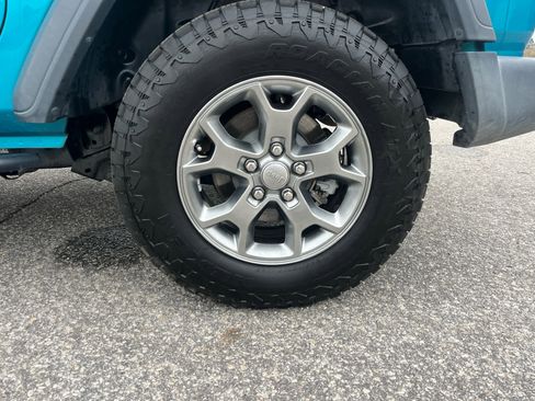 Used 2020 Jeep Wrangler Sport image 27