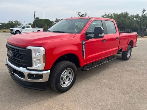 New 2026 Ford F350 XL w/ XL Chrome Package image 3