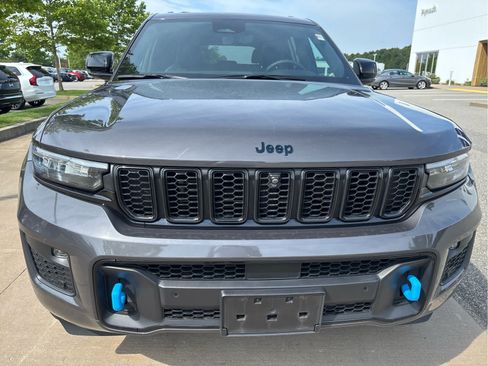 Used 2024 Jeep Grand Cherokee Limited 4xe AWD/4WD image 3