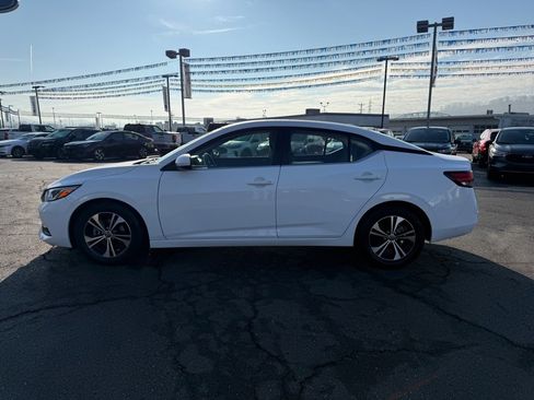 Used 2023 Nissan Sentra SV image 4