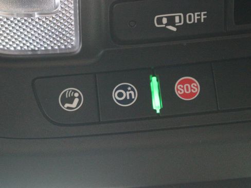 Used 2021 Cadillac XT5 Premium Luxury w/ LPO, Floor Liner Package image 34