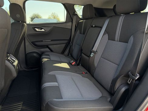 New 2025 Chevrolet Blazer LT w/ Convenience Package image 26