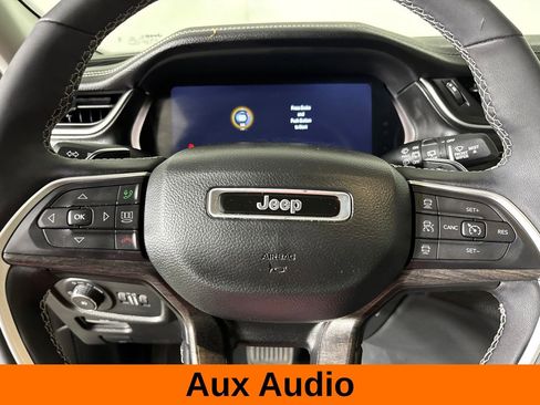 Used 2023 Jeep Grand Cherokee L Limited w/ Trailer Tow Group (B) AWD/4WD image 14