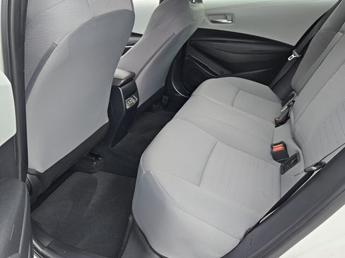 Used 2023 Toyota Corolla SE FWD image 9