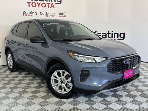 Used 2025 Ford Escape Active image 3