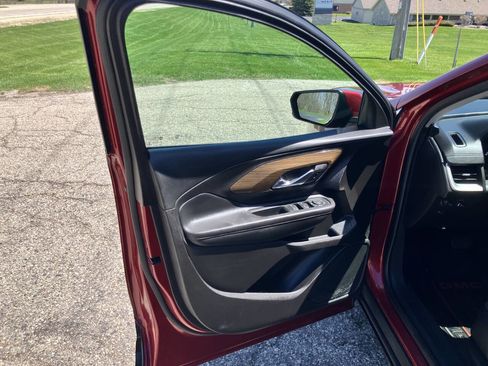 Used 2018 GMC Terrain SLE AWD/4WD image 12