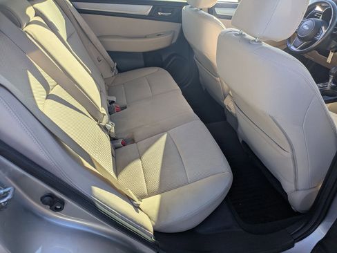 Used 2019 Subaru Outback 2.5i Premium image 34