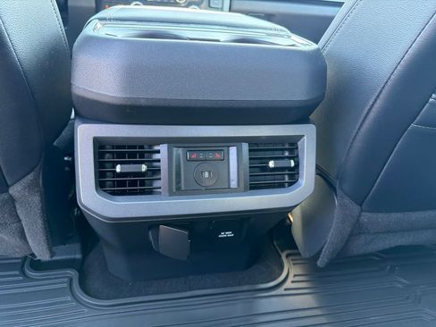 Used 2024 Ford F350 Lariat w/ Tremor Off-Road Package AWD/4WD image 18